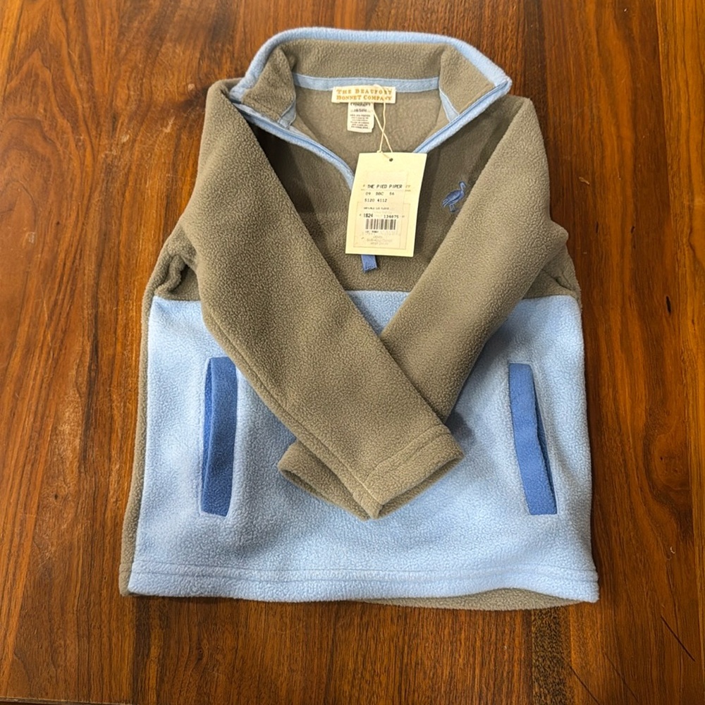 The Beaufort bonnet Company, 3/4 zip gray and light blue fleece pullover.